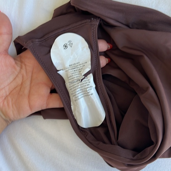 H&M two set of padded- cup high- leg swimsuit - Picture 4 of 11